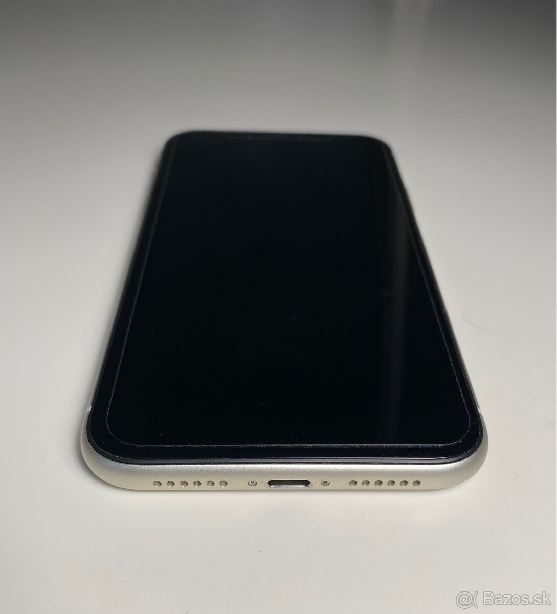 iPhone 11 White, batéria 87% - 5