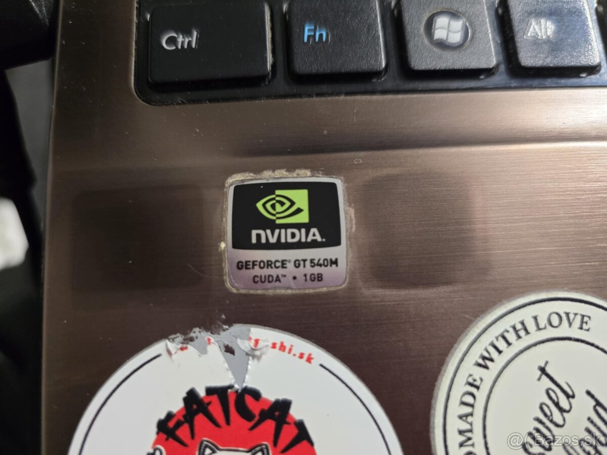 predam starý ntb ASUS - 5