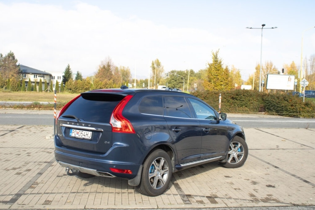 VOLVO XC60 (2015) - 5