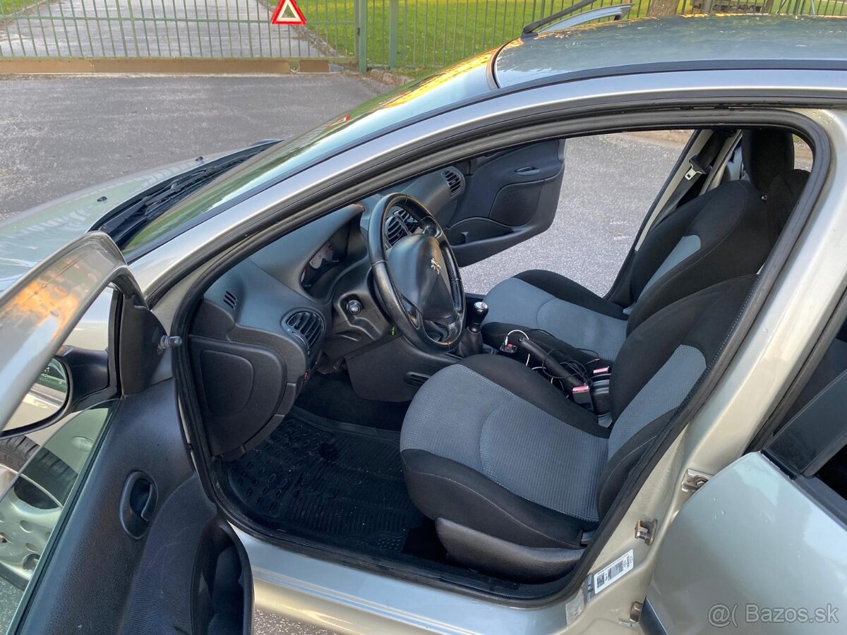 Peugeot 206 1.4 HDI 50 kw 2004 - 5