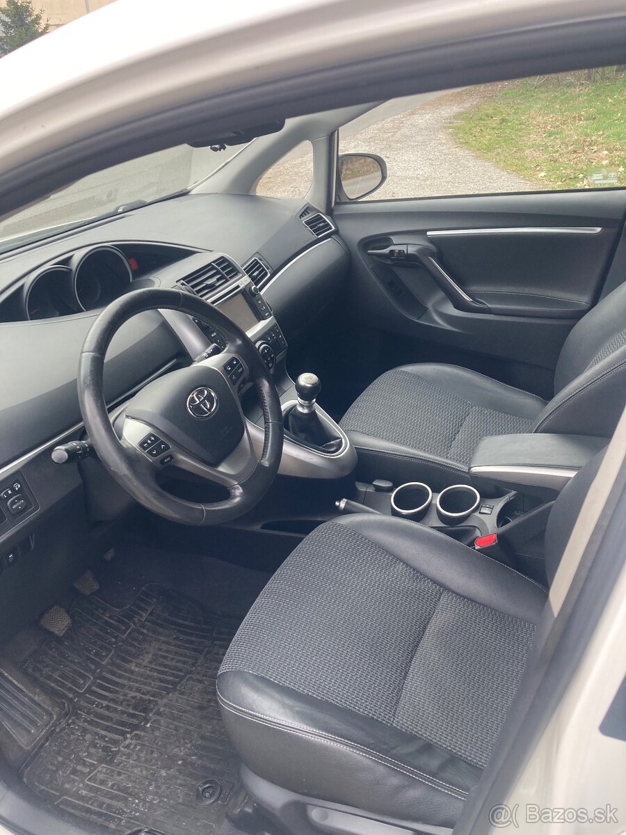 Toyota Verso 7-miestna 2,0D-4D - 5