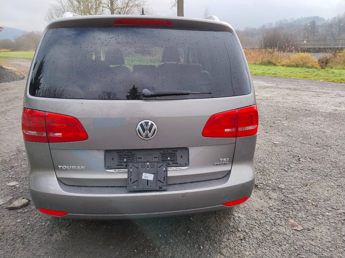 Volkswagen Touran 1.4 TSI+ CNG, 110 kw, 2011 - 5