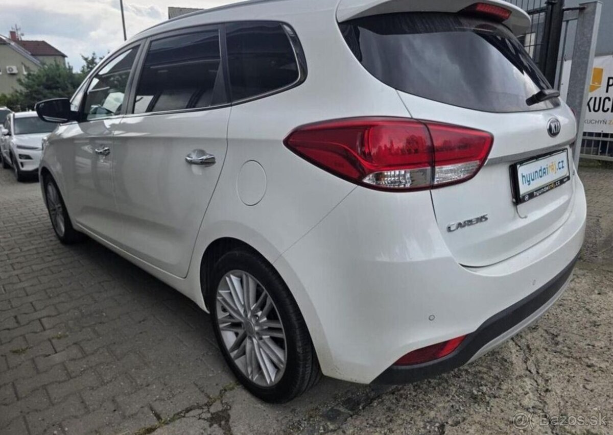 Kia Carens 1.7 - 1. MAJ - 7 MÍST - 5