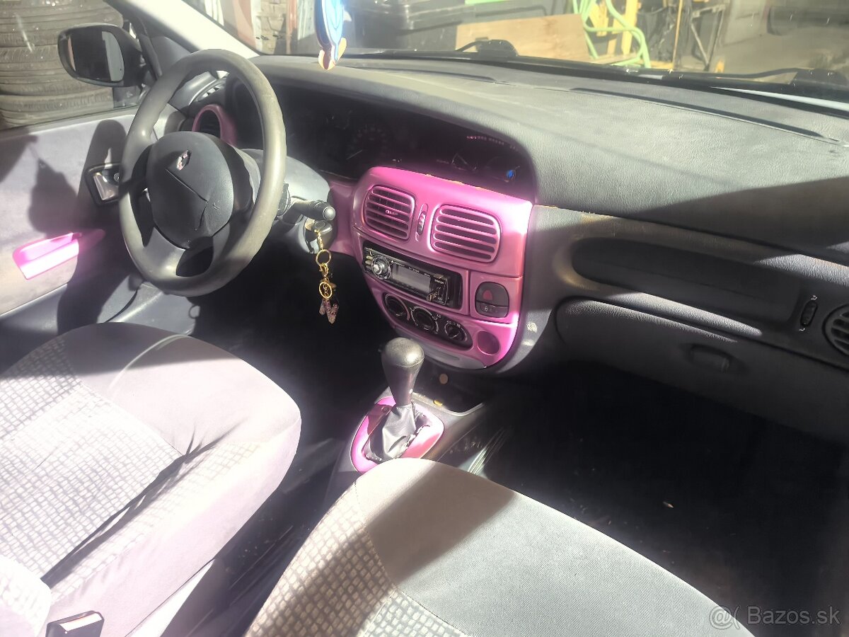 Predám Renault Megane 1,6 16v,r.v.2005automat - 5