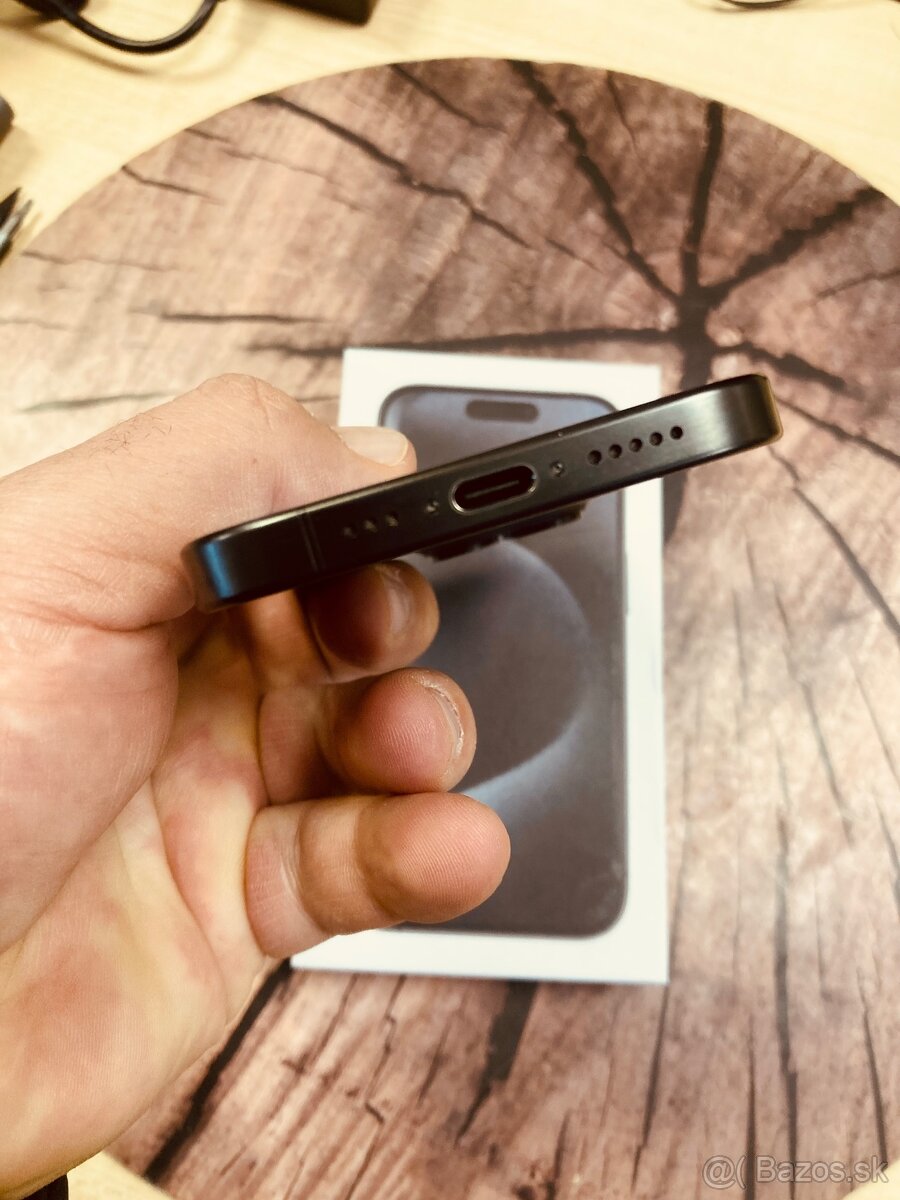 iPhone 15 pro 128 Black Titan batéria 87% top stav - 5