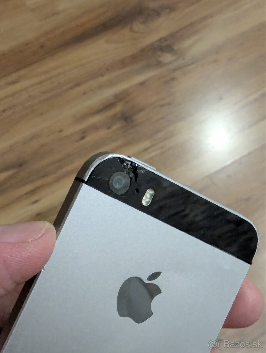 Predam iPhone SE 32 GB - 5