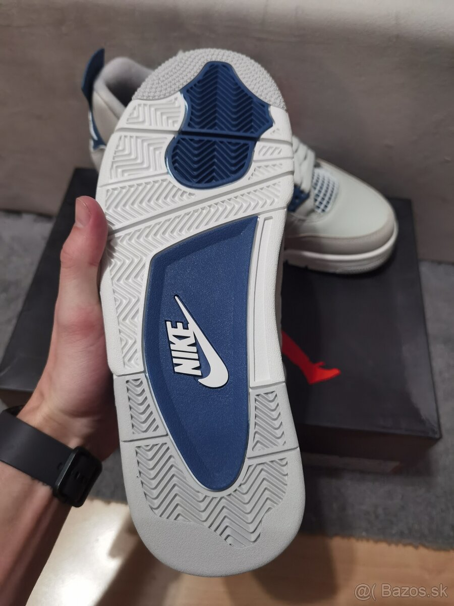 Jordan 4 Military Blue - 5