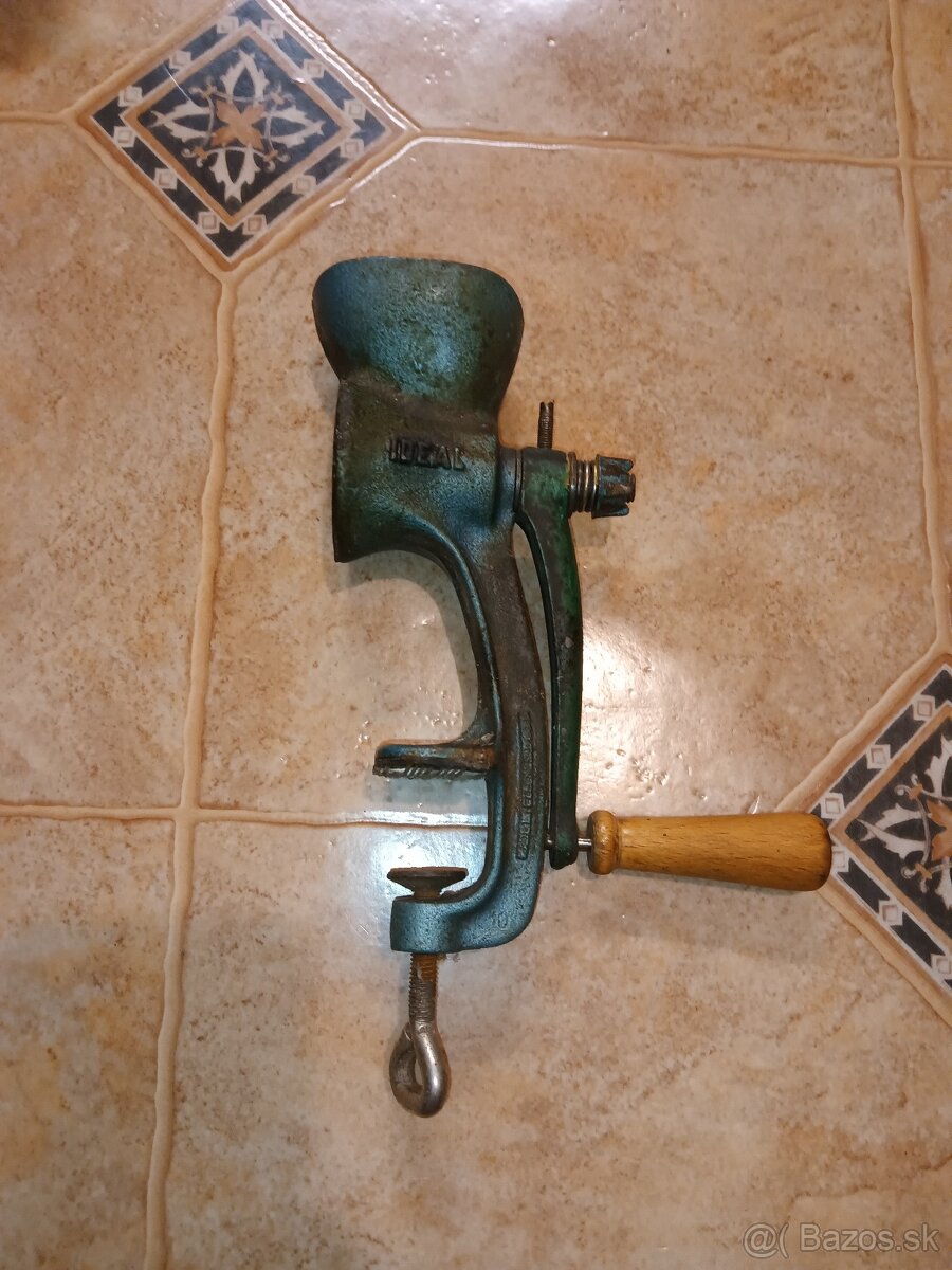 Retro mlynčeky na mäso ovocie - 5