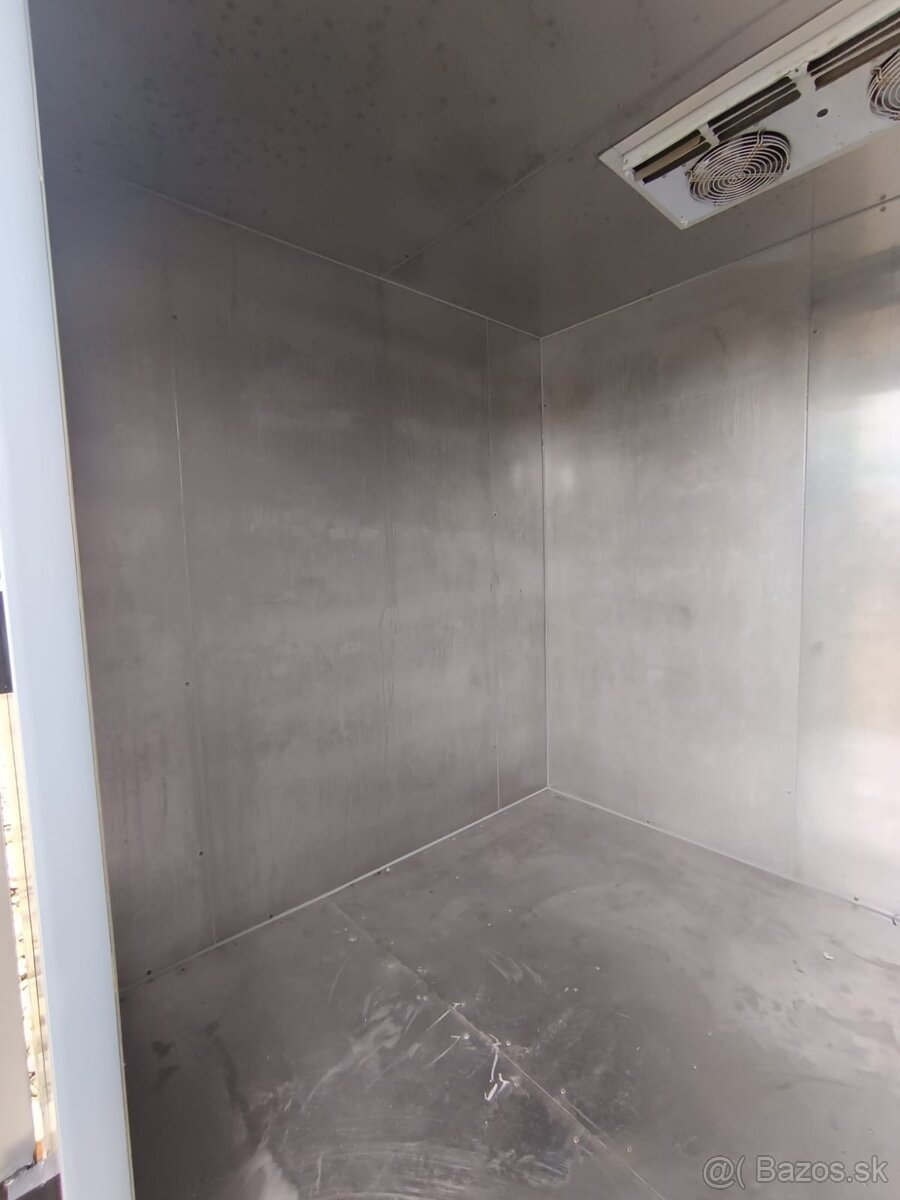 CHLADIACI BOX VONKAJSI - 5