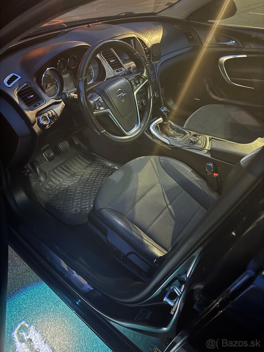 predám Opel Insignia 2.0 ctdi - 5