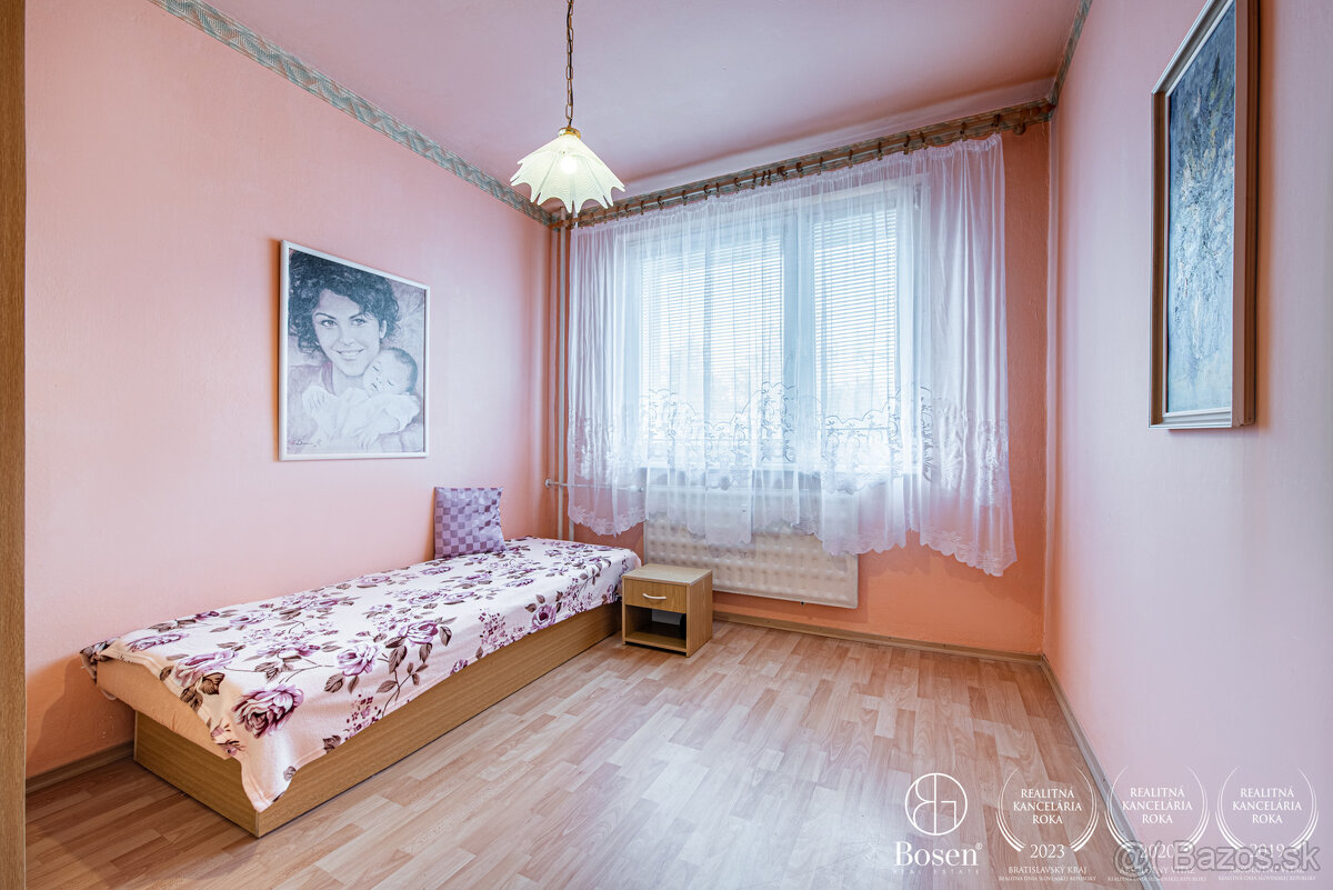 Na predaj 2-izbový byt v žiadanej lokalite Dubnica n/V - 5