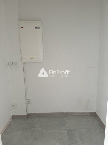 Obchodný priestor v novostavbe bytového domu na prenájom - 1 - 5