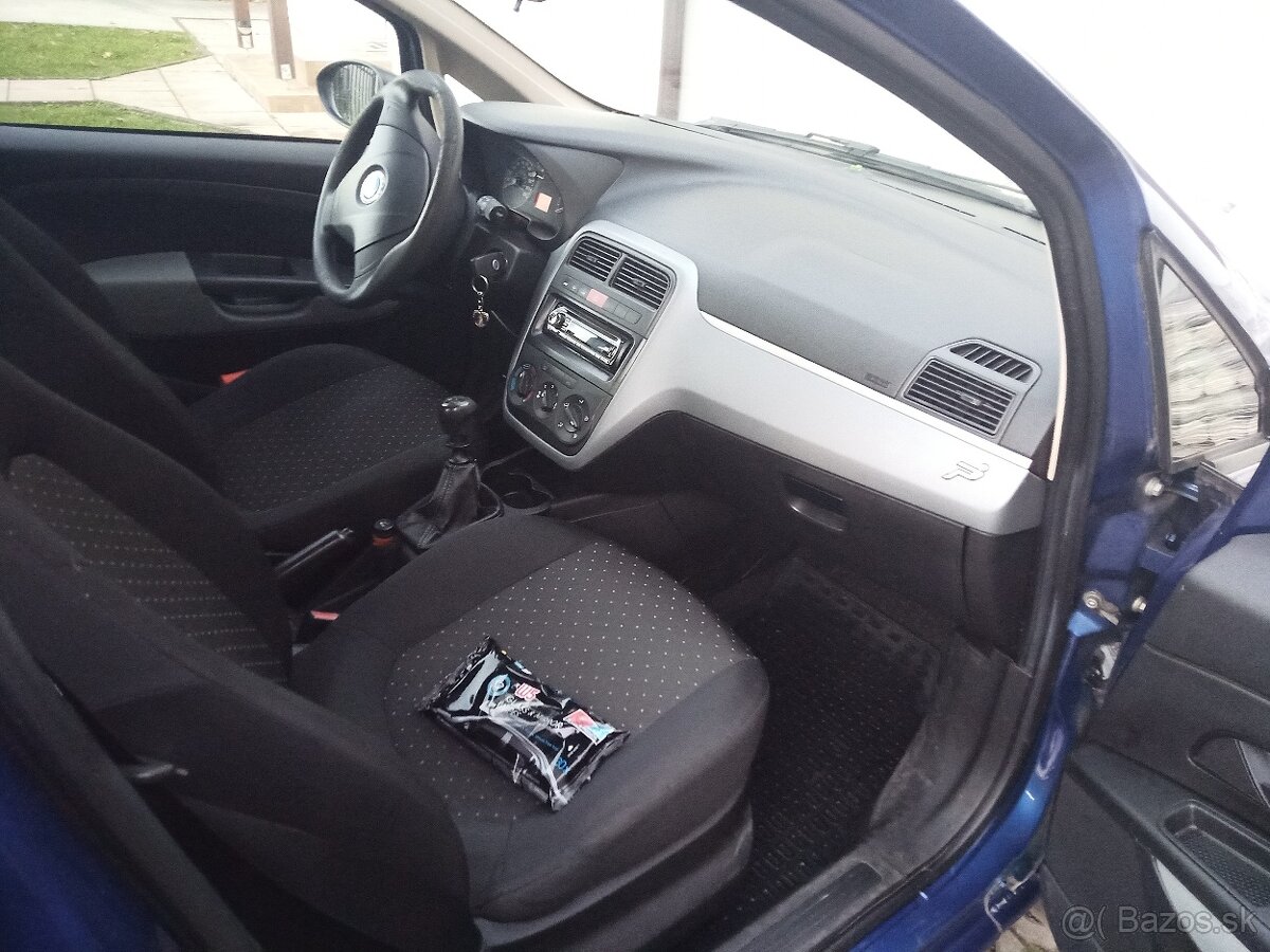 Predám Fiat Grande Punto 1.2 . - 5