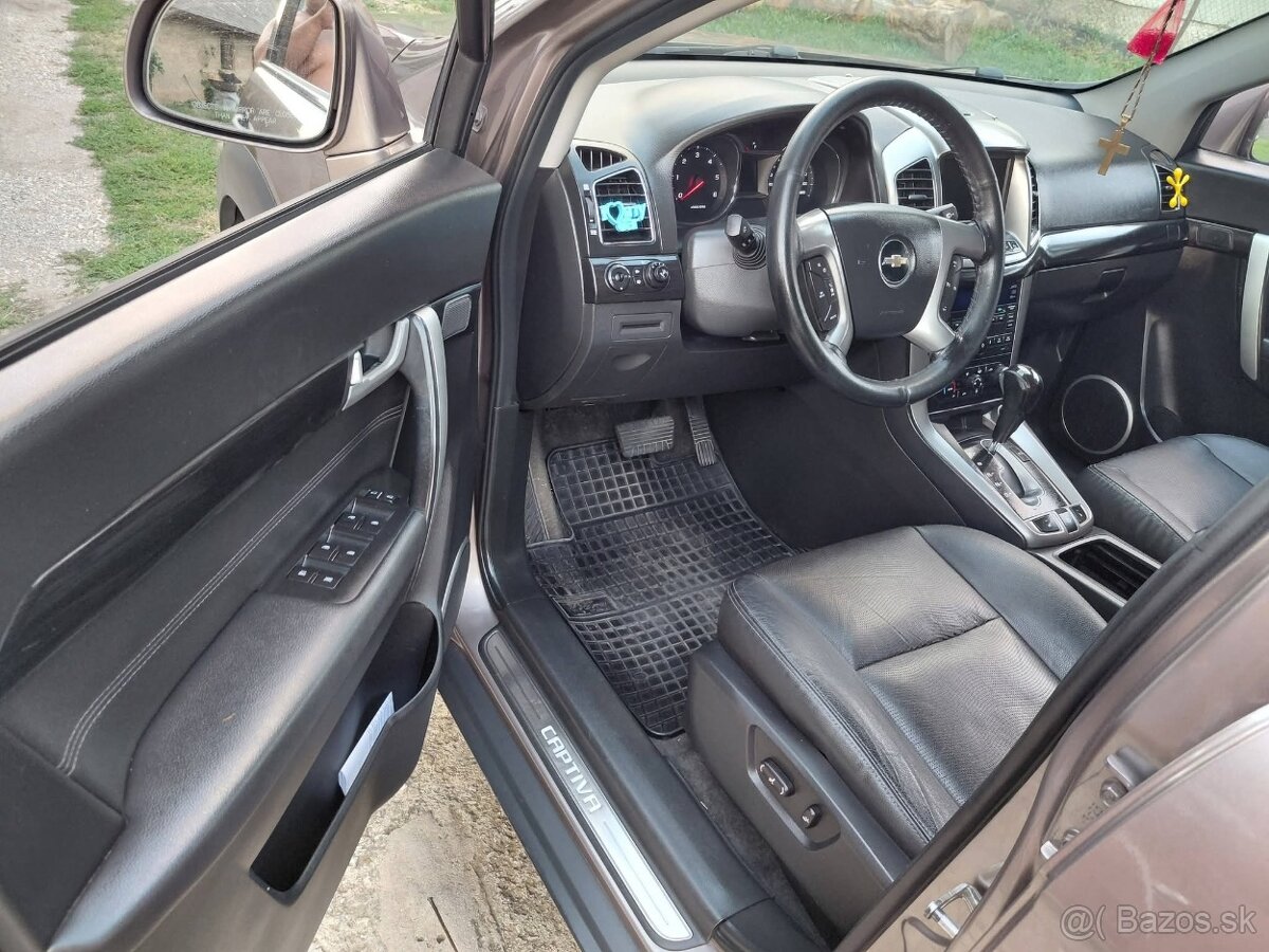 Predám Chevrolet Captiva 2.2D 135 kw 4x4 - 5