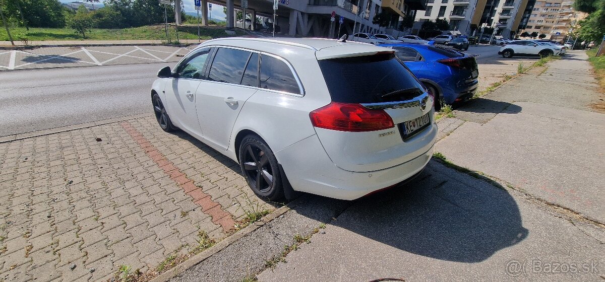 Insignia Sports Tourer SW - 5