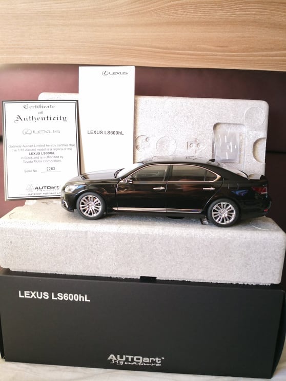 1:18 Autoart, mix 2 - 5