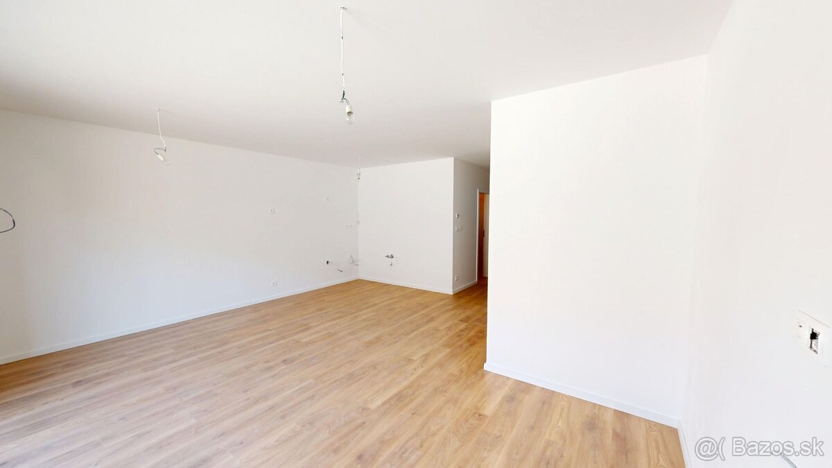 PINK Reality - NOVOSTAVBA 2 - izbový byt s krytou terasou a - 5