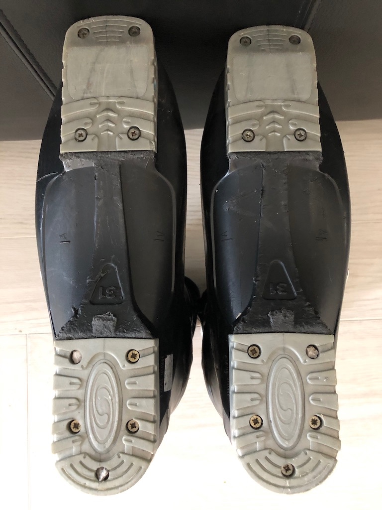 Predám pánske lyžiarky SALOMON PERFORM veľk.Mondo 31/31.5 cm - 5