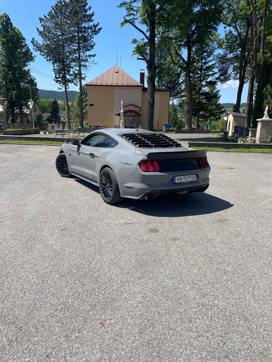 Ford mustang 5.0 v8 - 5