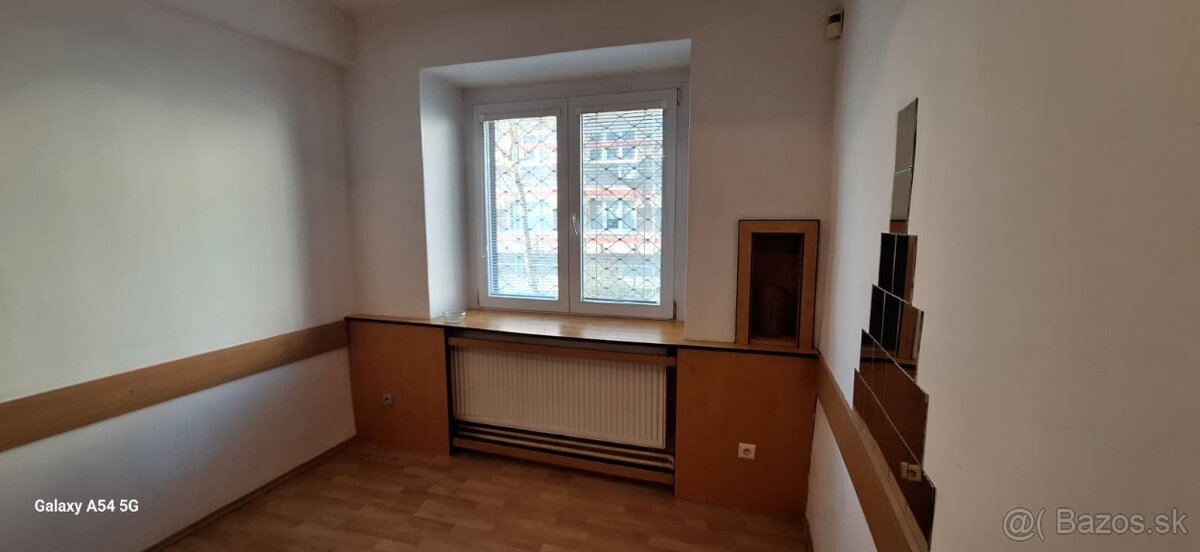 PREDAJ - 1-izbový byt BA II.- Nivy - 5