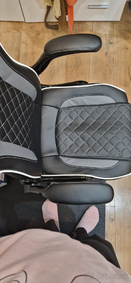 Kancelárska/herná stolička - 5