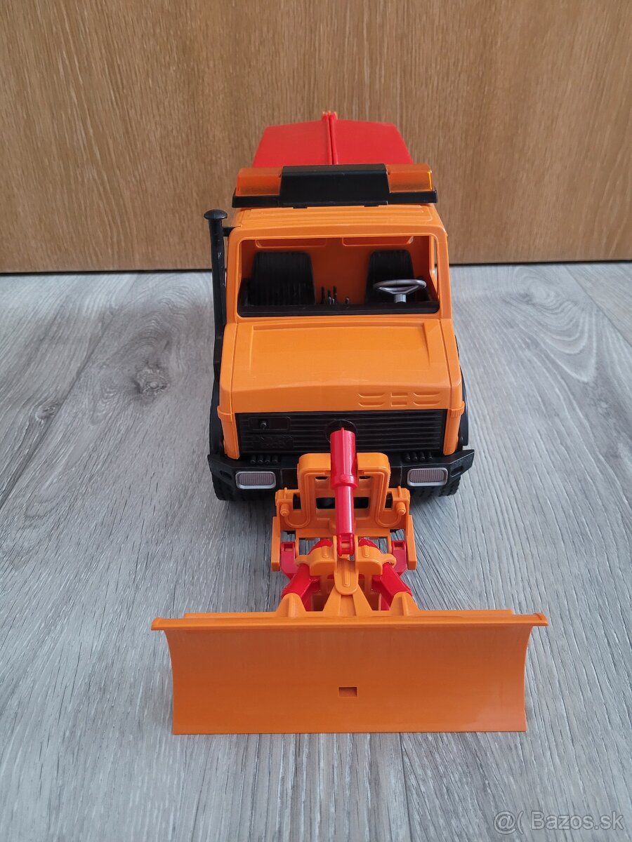 Bruder posypacie auto - 5