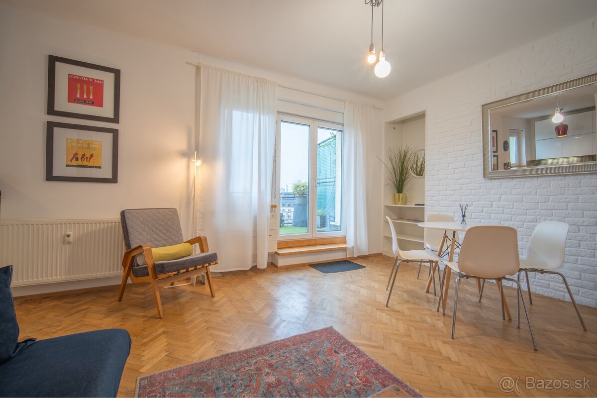 PREDAJ 2 izbový byt s veľkou terasou , Staré Mesto, Panenská - 5