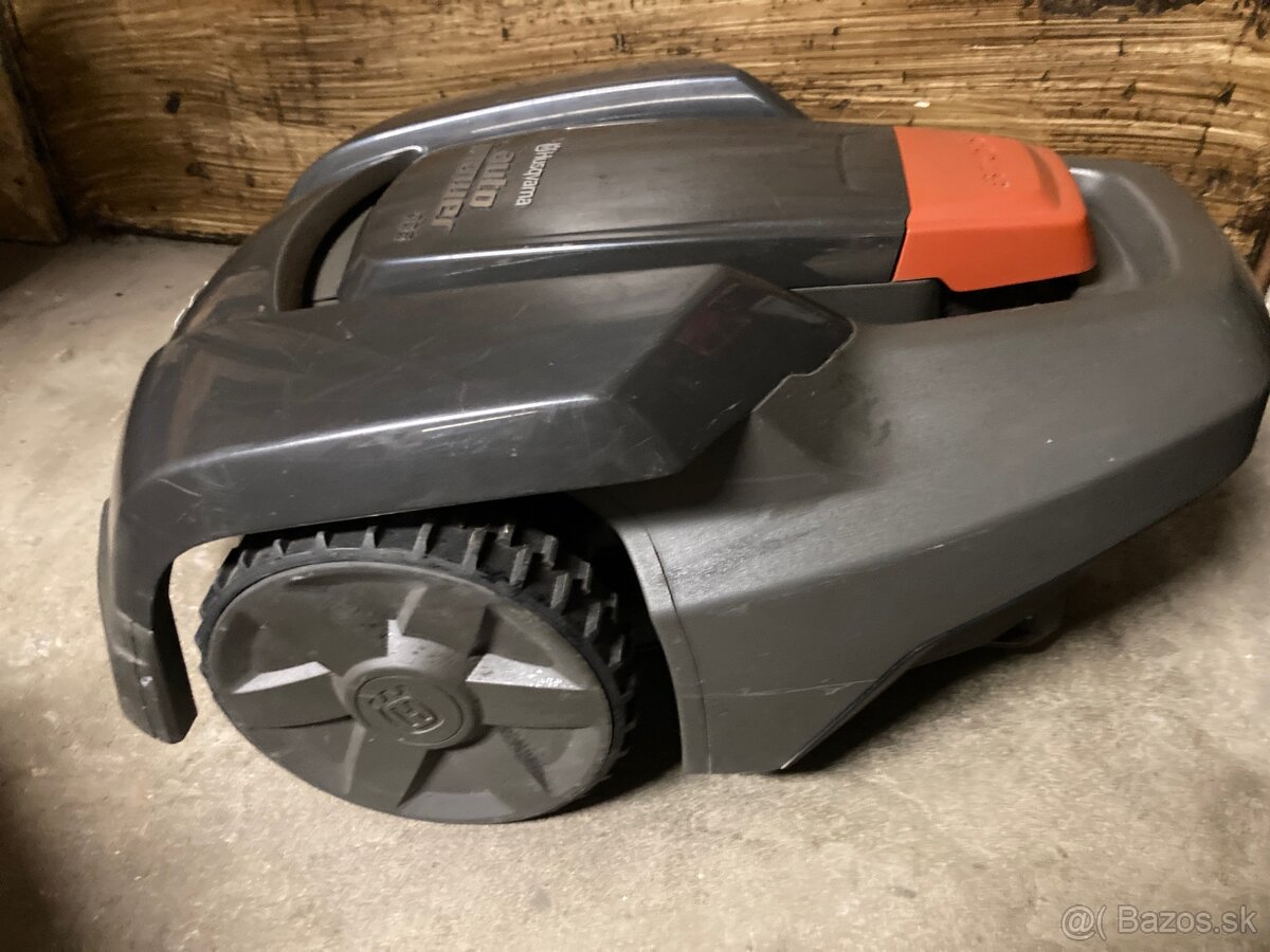 Husqvarna automower 308 roboticka kosacka - 5