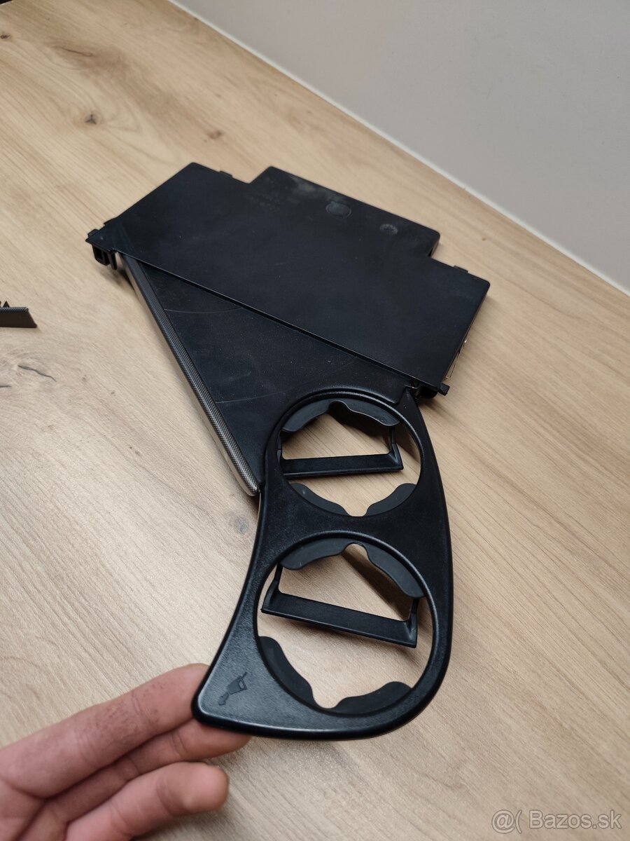 Držák nápojů VW Passat B5 3B1 858 569 - 5