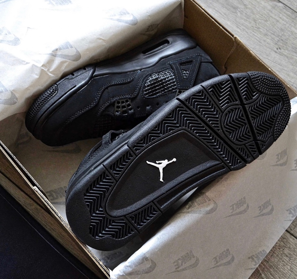 Nike Air Jordan 4 'Black Cat' - 5