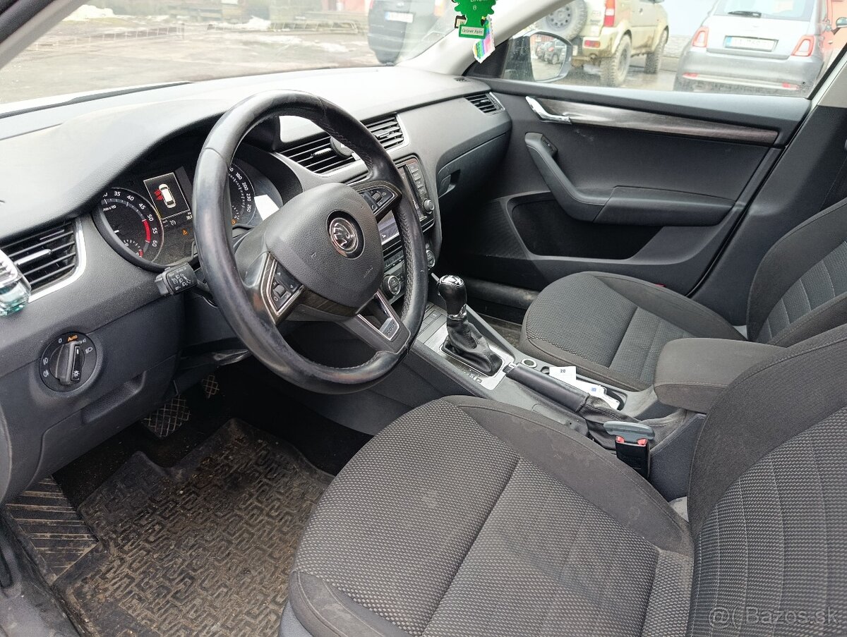 Škoda Octavia combi scout 4x4 dsg - 5