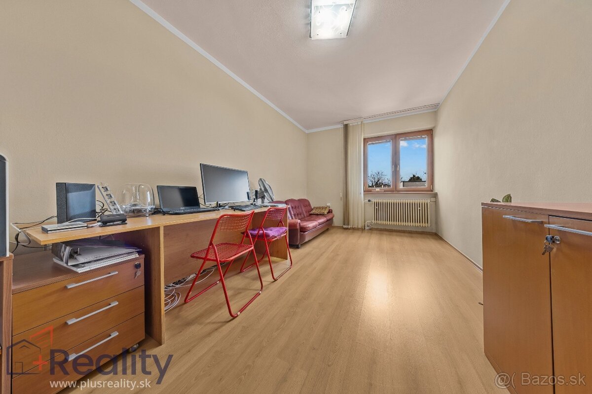 PLUS REALITY| Priestranný dom v meste DS na predaj - 5