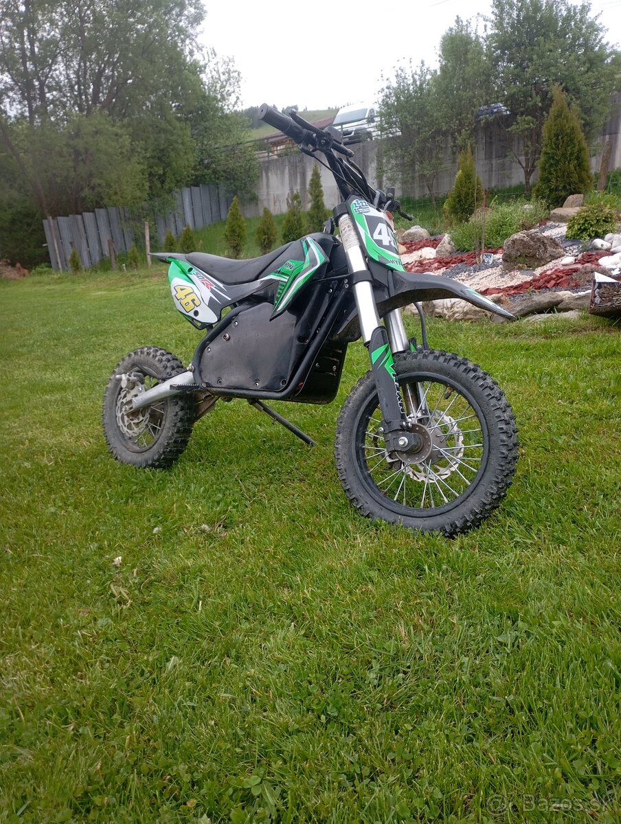 Hyena 1200w