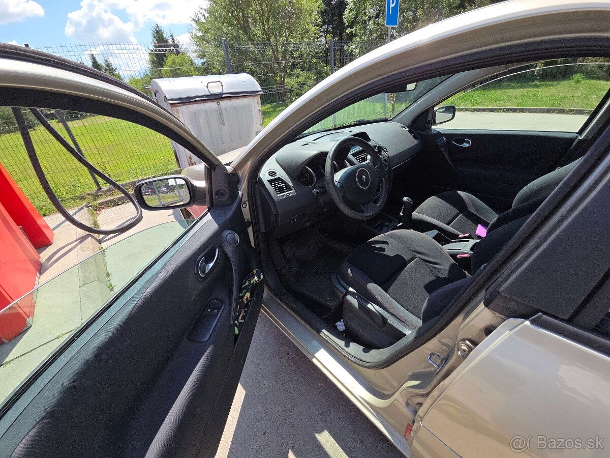 Predám renault megane kombi 1.6 - 5
