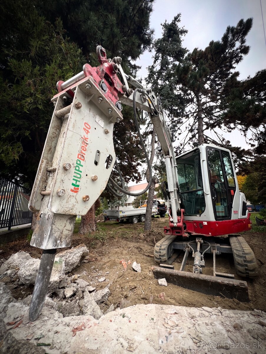 Výkopové, zemné a búracie práce s minibagrom - 5