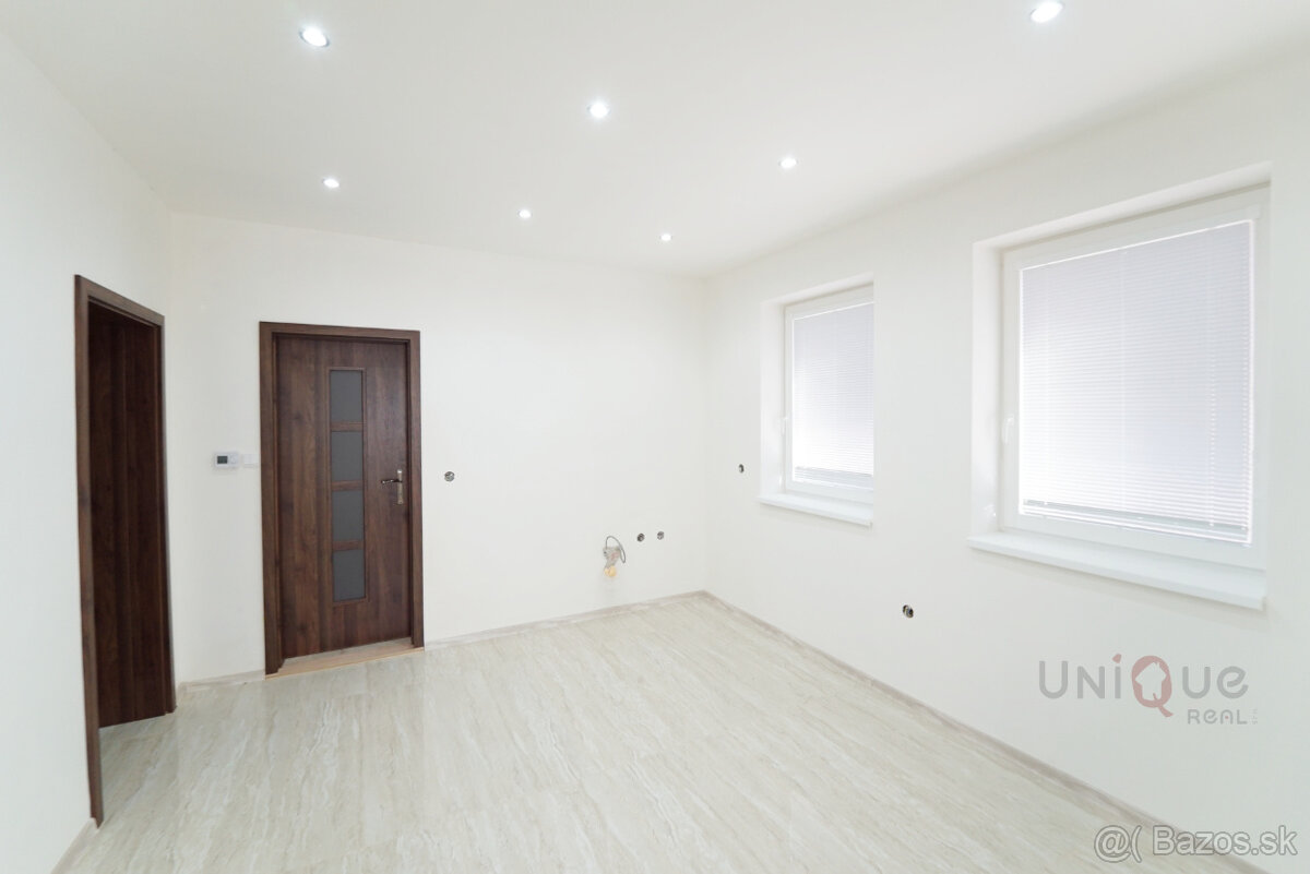 NA PREDAJ RODINNÝ DOM V OBCI MOČA - 5