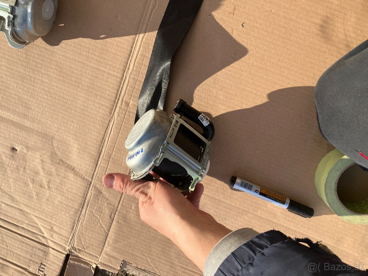 VW TIGUAN II 5NA zadni pasy 15-20 pravy levy - 5