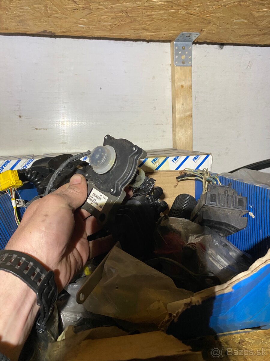 Diely volvo renault - 5