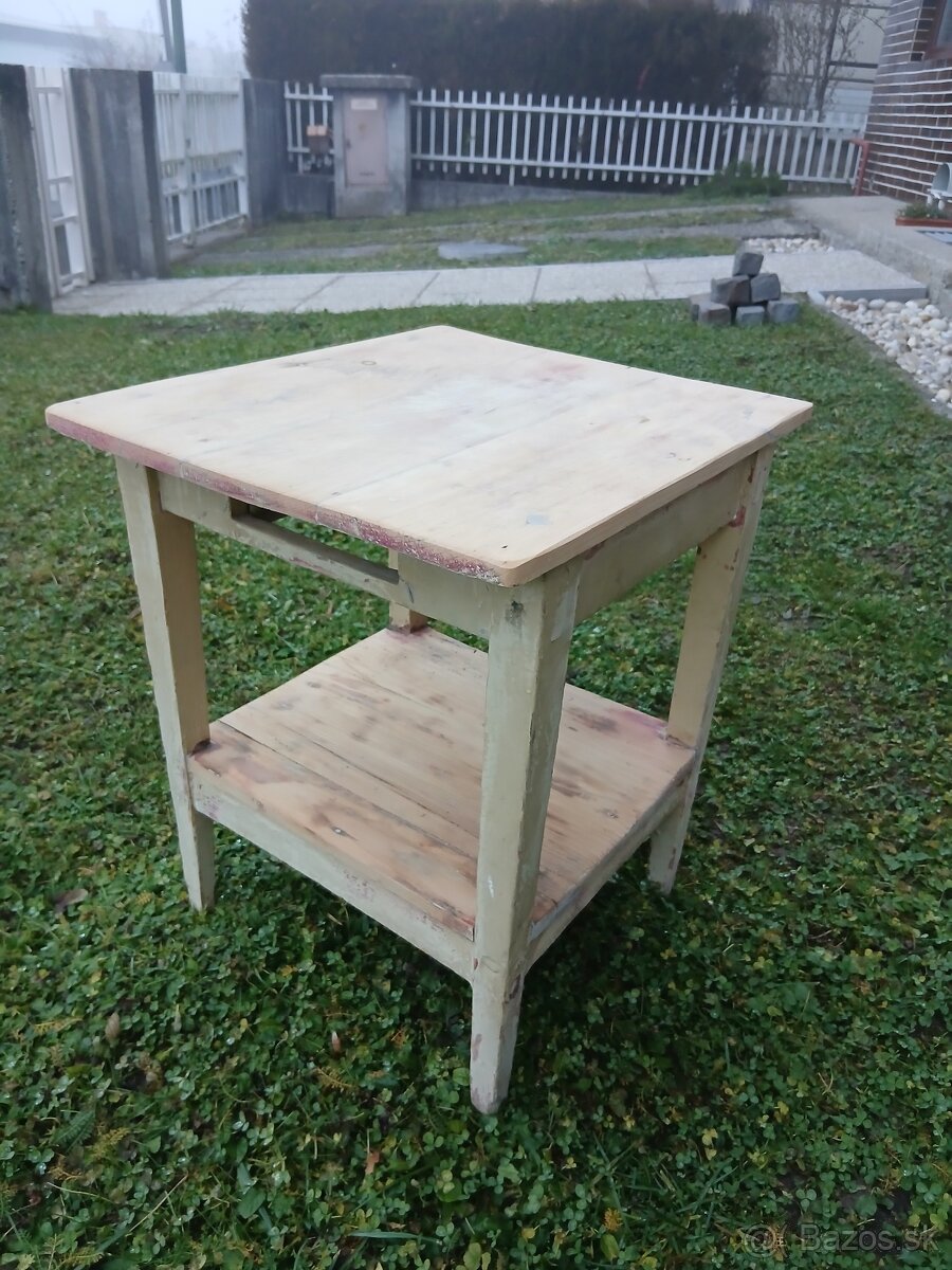 Predam stary stolik - 5