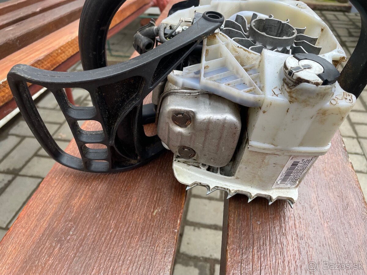 Predám motorovú pilu STIHL MS 211C - 5