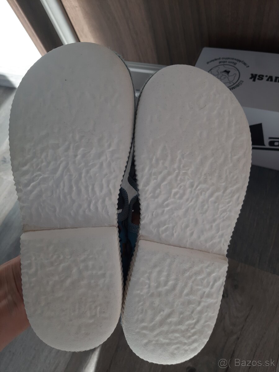 Papucky zn. Manik v. 28 - 5