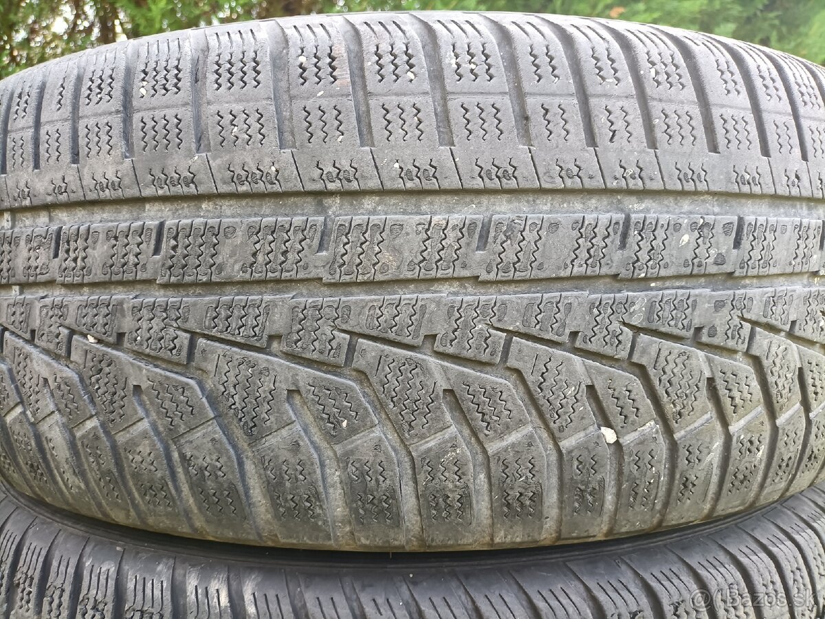 Zimné 235/60R18 - 5