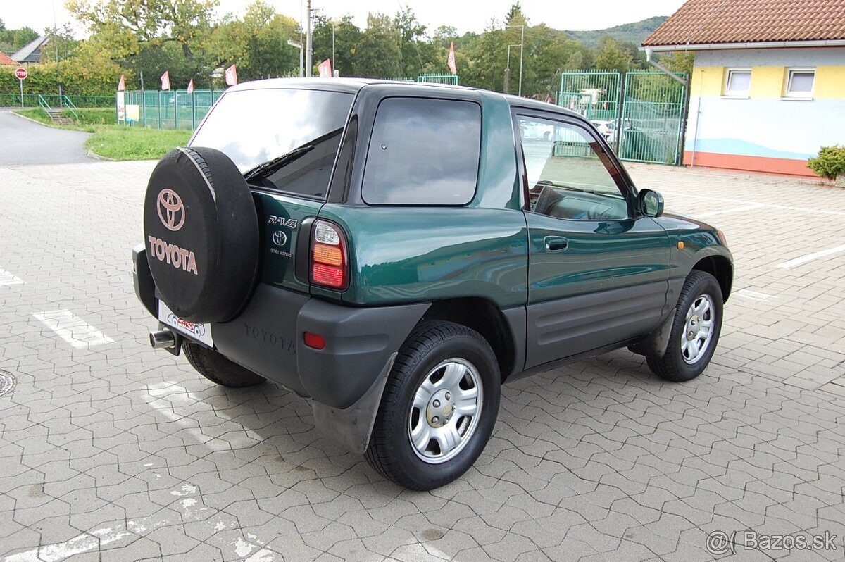 Toyota RAV4 1999 2.0 benzín