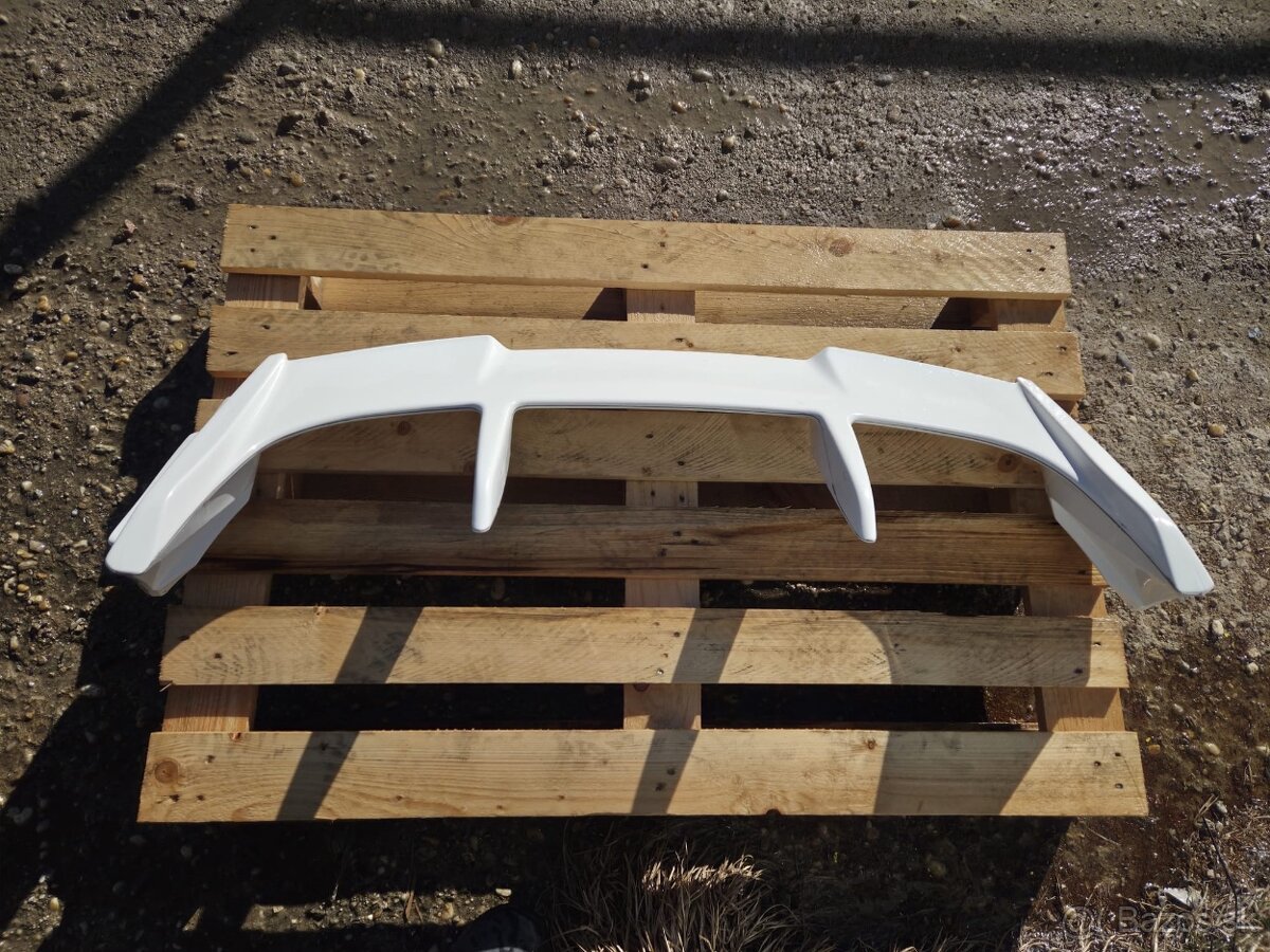 Kridlo Toyota Yaris GR - 5