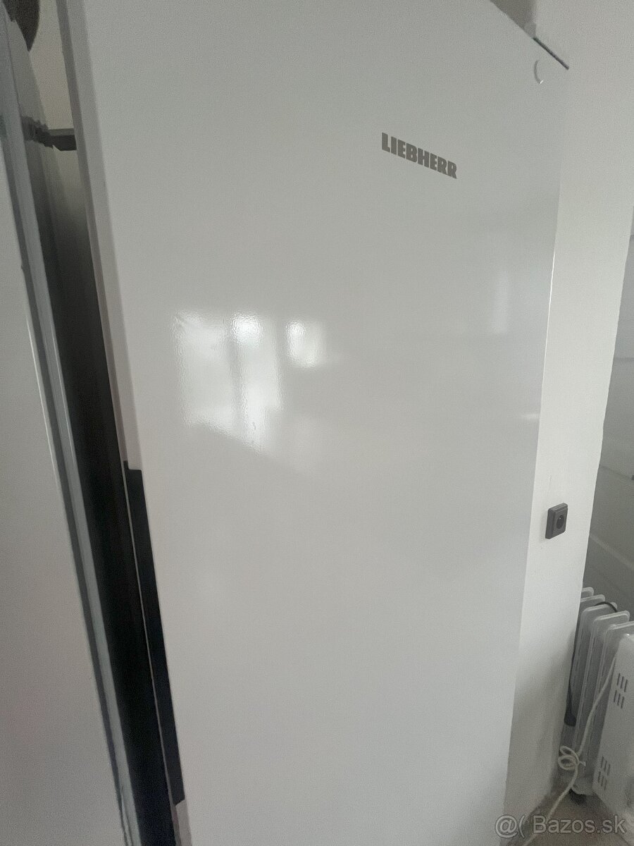 Chladnicka LIEBHERR MRFvc 4001 - 5