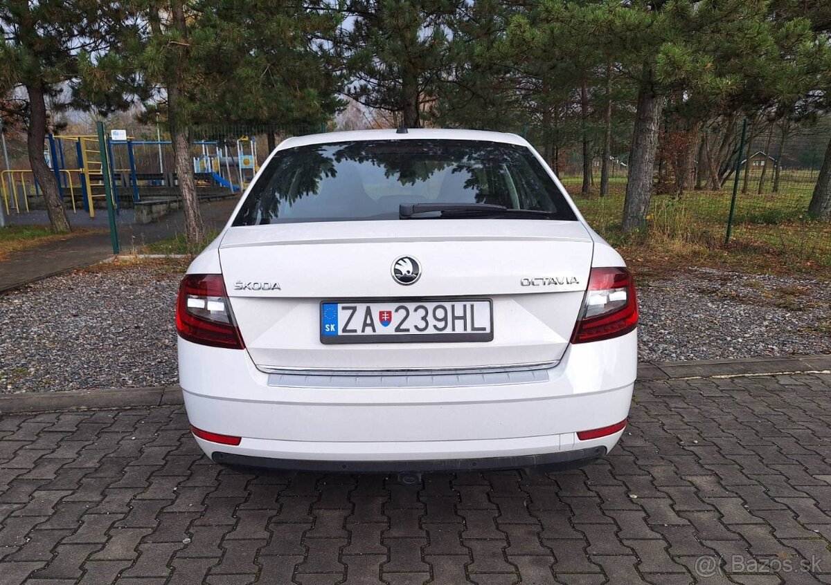 Škoda Octavia 1.6 TDI Style DSG - 5