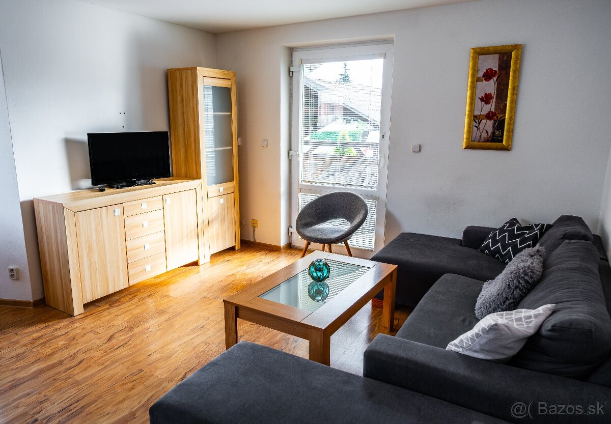 Moderný poschodový 5i rodinný dom so suterénom v Šoporni - 5