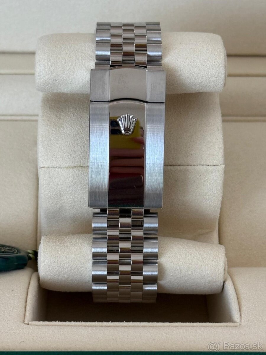 Rolex Sky-Dweller - 5