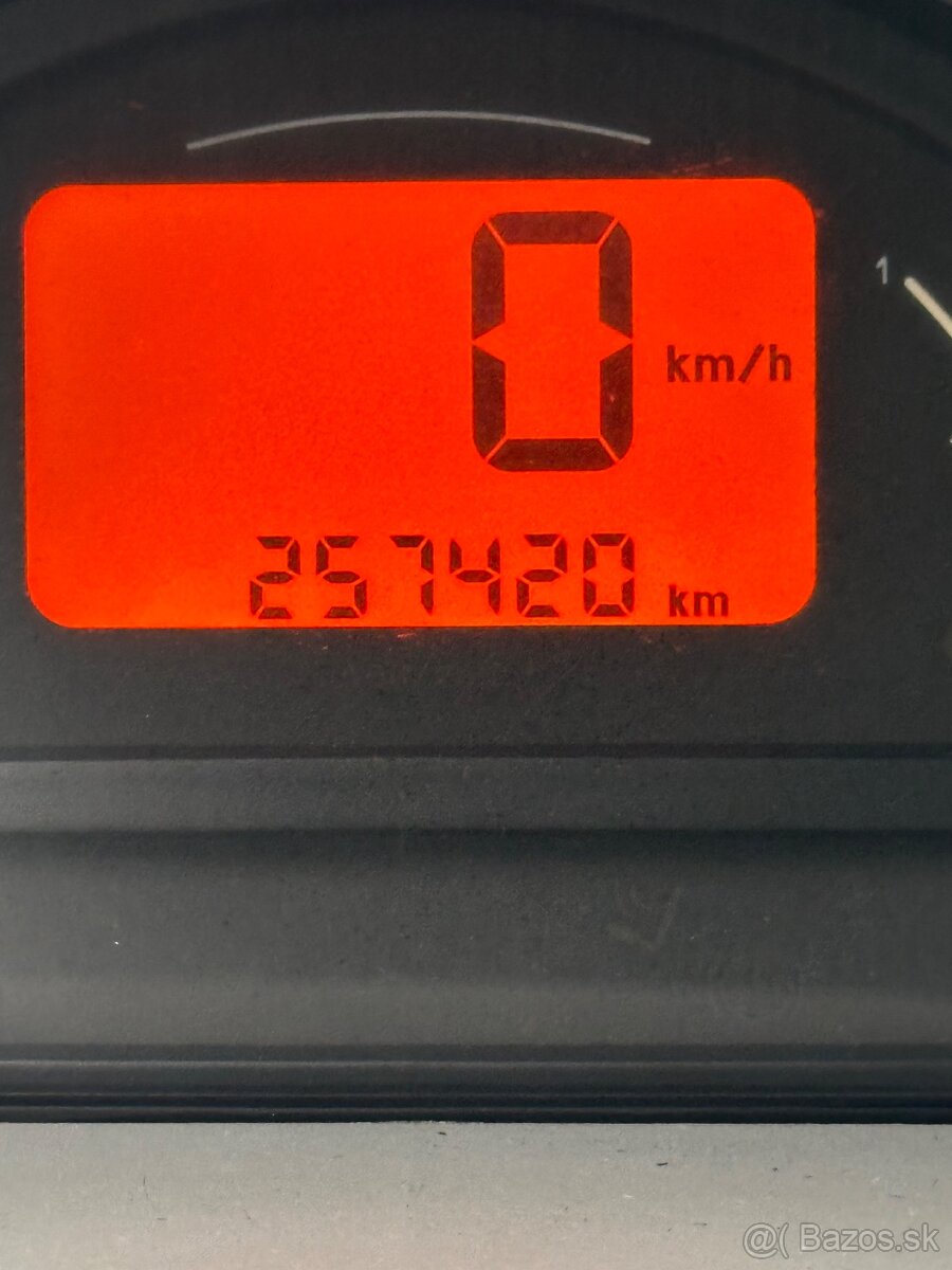 Predám Citroën C3 1,1 benzín - 5