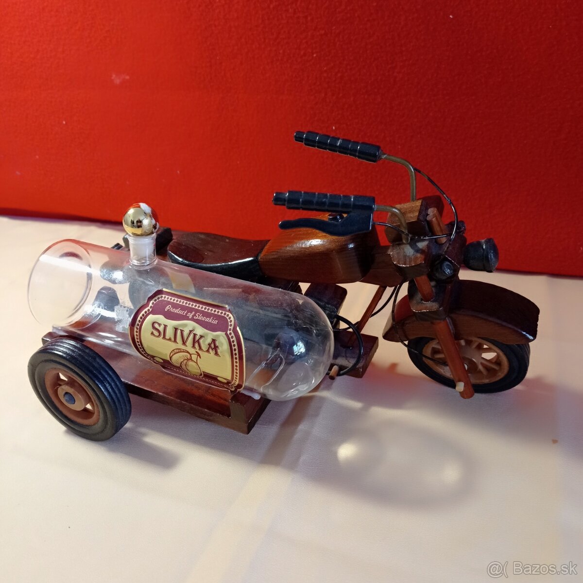 drevený model motorky s fľaškou - 5